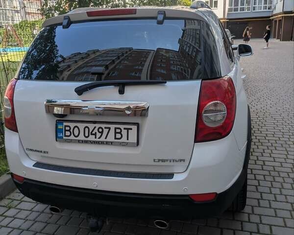 Білий Шевроле Каптіва, об'ємом двигуна 2.38 л та пробігом 170 тис. км за 9950 $, фото 6 на Automoto.ua
