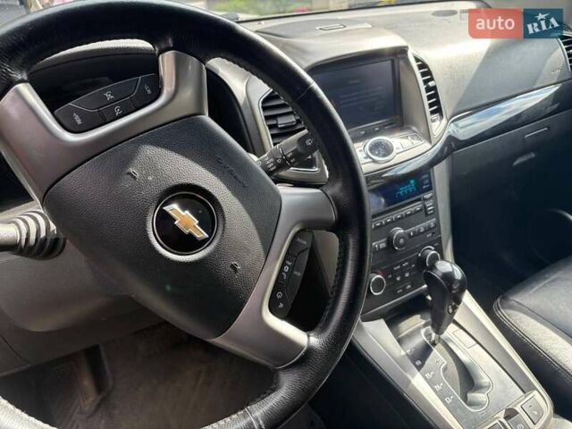 Белый Шевроле Каптива, объемом двигателя 2.2 л и пробегом 210 тыс. км за 11000 $, фото 8 на Automoto.ua