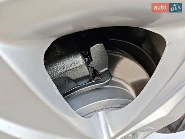 Белый Шевроле Каптива, объемом двигателя 2.2 л и пробегом 112 тыс. км за 13750 $, фото 107 на Automoto.ua