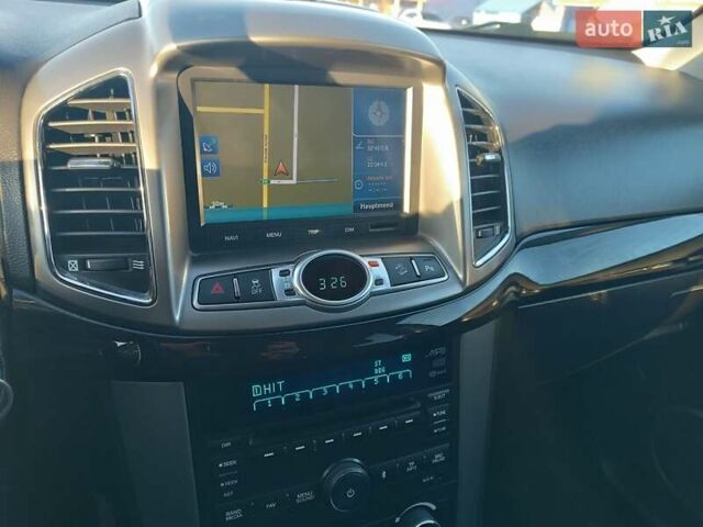 Білий Шевроле Каптіва, об'ємом двигуна 2.2 л та пробігом 247 тис. км за 11500 $, фото 9 на Automoto.ua