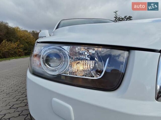 Белый Шевроле Каптива, объемом двигателя 2.2 л и пробегом 112 тыс. км за 13750 $, фото 41 на Automoto.ua