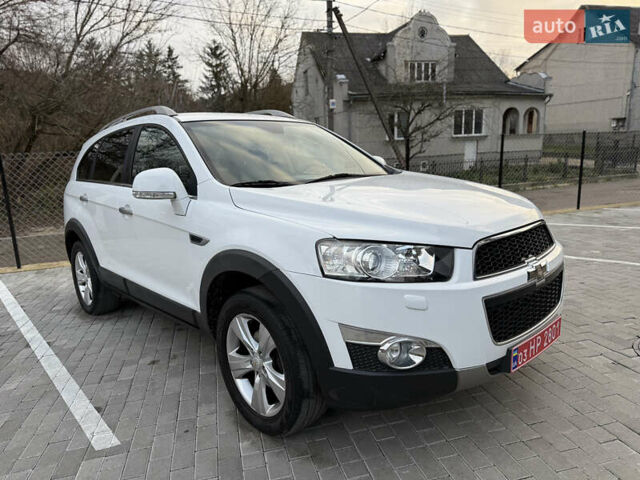 Белый Шевроле Каптива, объемом двигателя 2.2 л и пробегом 200 тыс. км за 12000 $, фото 13 на Automoto.ua