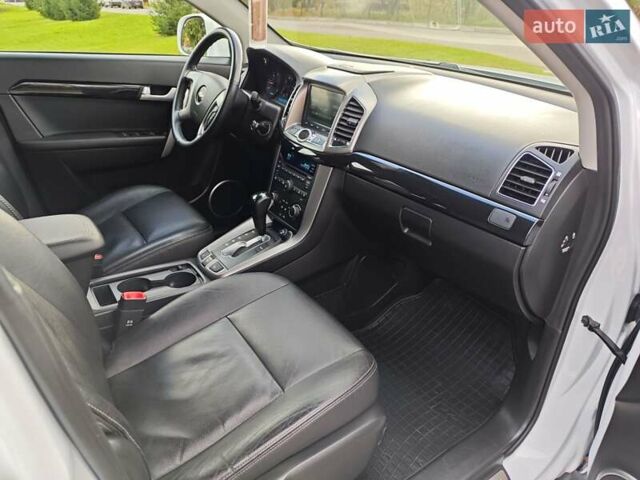 Белый Шевроле Каптива, объемом двигателя 2.2 л и пробегом 112 тыс. км за 13750 $, фото 87 на Automoto.ua