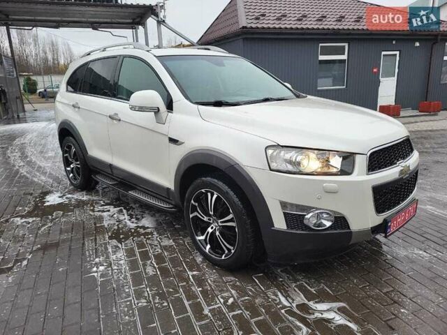 Білий Шевроле Каптіва, об'ємом двигуна 2.23 л та пробігом 208 тис. км за 10800 $, фото 1 на Automoto.ua