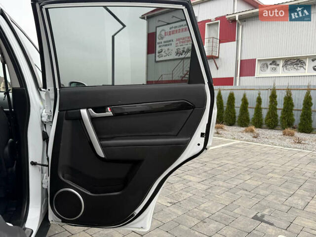 Белый Шевроле Каптива, объемом двигателя 2.2 л и пробегом 200 тыс. км за 11999 $, фото 42 на Automoto.ua