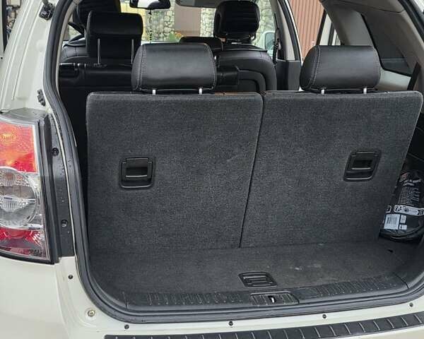 Белый Шевроле Каптива, объемом двигателя 2.23 л и пробегом 173 тыс. км за 10500 $, фото 8 на Automoto.ua