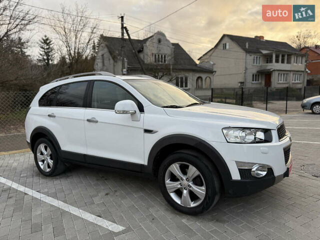 Белый Шевроле Каптива, объемом двигателя 2.2 л и пробегом 200 тыс. км за 12000 $, фото 12 на Automoto.ua