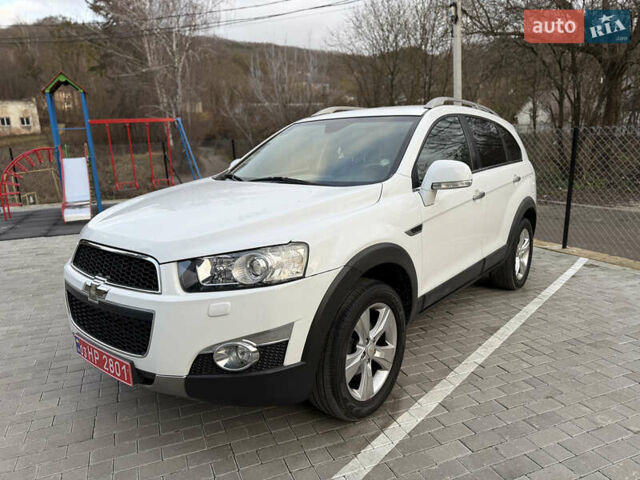 Белый Шевроле Каптива, объемом двигателя 2.2 л и пробегом 200 тыс. км за 12000 $, фото 4 на Automoto.ua