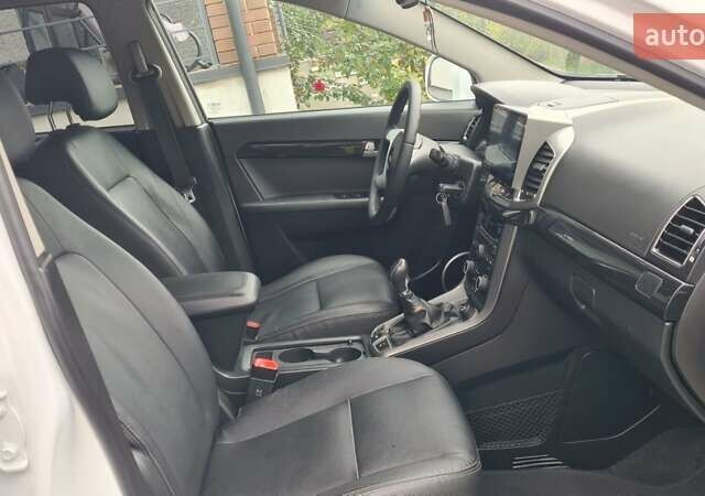 Белый Шевроле Каптива, объемом двигателя 2.2 л и пробегом 219 тыс. км за 9997 $, фото 53 на Automoto.ua