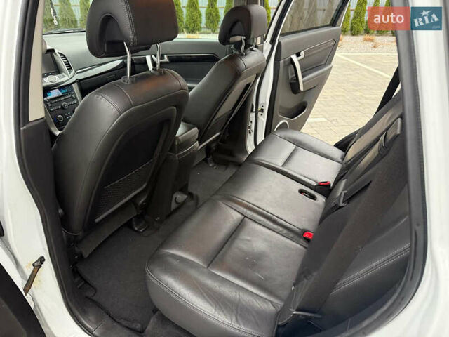 Белый Шевроле Каптива, объемом двигателя 2.2 л и пробегом 200 тыс. км за 11999 $, фото 38 на Automoto.ua