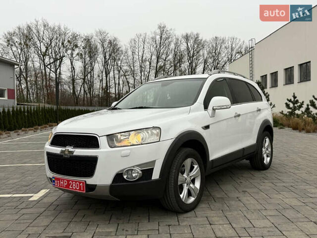 Белый Шевроле Каптива, объемом двигателя 2.2 л и пробегом 200 тыс. км за 11999 $, фото 4 на Automoto.ua