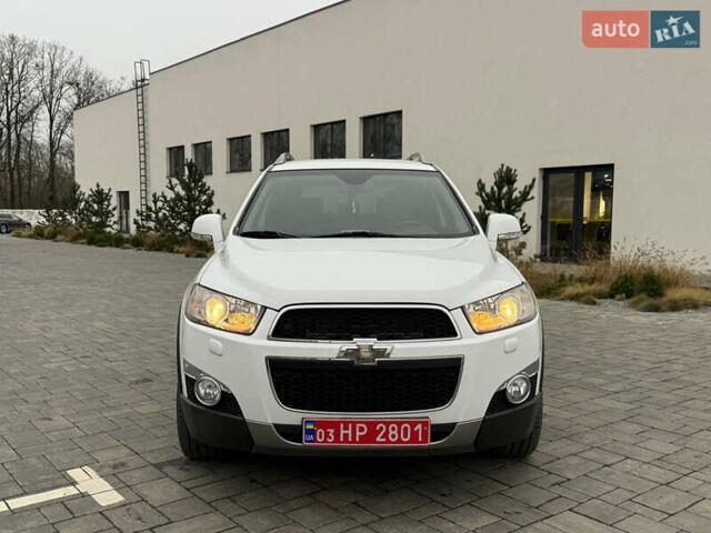 Белый Шевроле Каптива, объемом двигателя 2.2 л и пробегом 200 тыс. км за 11999 $, фото 20 на Automoto.ua