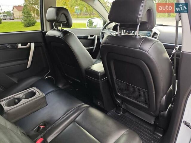 Белый Шевроле Каптива, объемом двигателя 2.2 л и пробегом 112 тыс. км за 13750 $, фото 90 на Automoto.ua