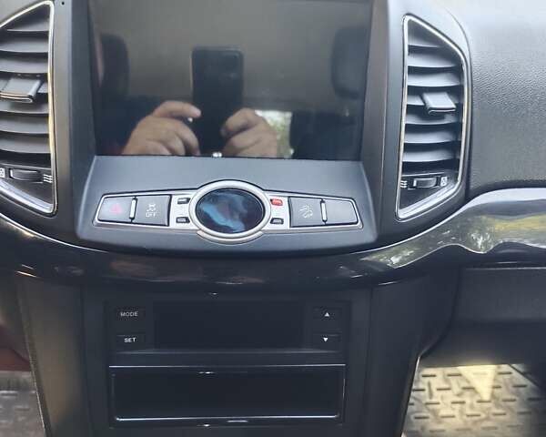 Шевроле Каптива 2012 в Каменское - Днепродзержинск на Automoto.ua Белый Шевроле Каптива, объемом двигателя 2.4 л и пробегом 176 тыс. км за 10500 $, фото 22 на Automoto.ua