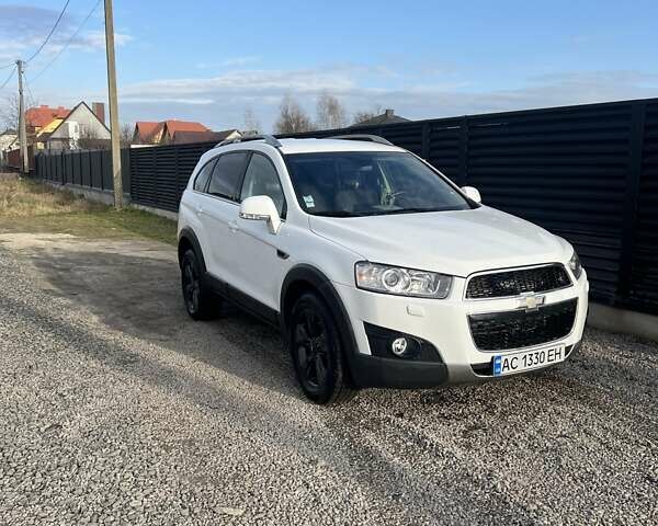 Белый Шевроле Каптива, объемом двигателя 2.2 л и пробегом 182 тыс. км за 11300 $, фото 5 на Automoto.ua