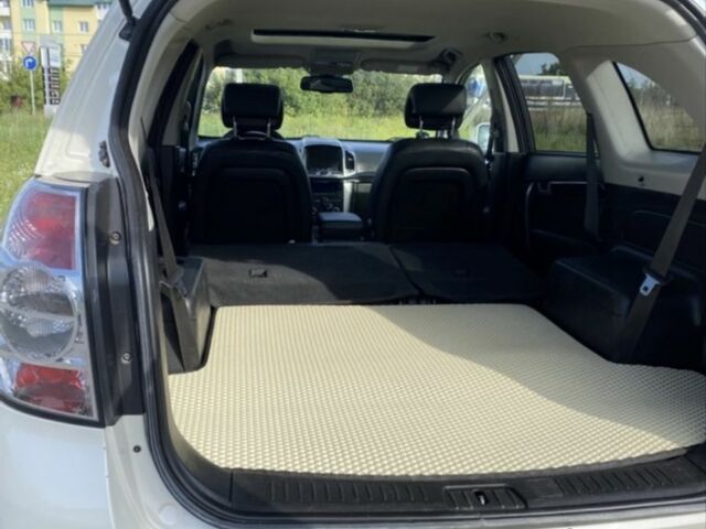 Белый Шевроле Каптива, объемом двигателя 2.2 л и пробегом 230 тыс. км за 10800 $, фото 13 на Automoto.ua