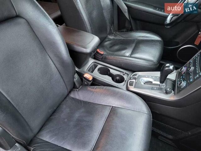 Білий Шевроле Каптіва, об'ємом двигуна 2.23 л та пробігом 208 тис. км за 10800 $, фото 19 на Automoto.ua