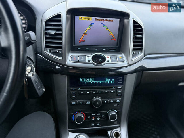 Білий Шевроле Каптіва, об'ємом двигуна 2.23 л та пробігом 215 тис. км за 9250 $, фото 12 на Automoto.ua