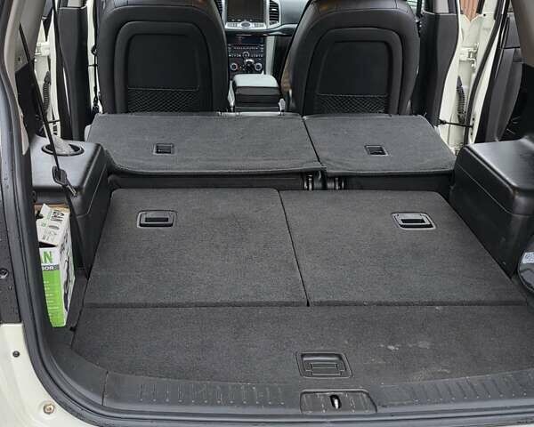 Белый Шевроле Каптива, объемом двигателя 2.23 л и пробегом 173 тыс. км за 10500 $, фото 7 на Automoto.ua