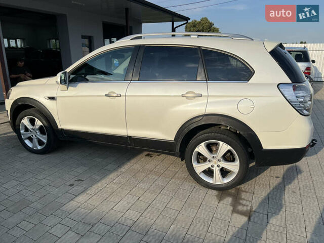 Білий Шевроле Каптіва, об'ємом двигуна 2.23 л та пробігом 241 тис. км за 12300 $, фото 6 на Automoto.ua