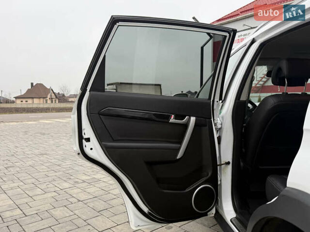 Белый Шевроле Каптива, объемом двигателя 2.2 л и пробегом 200 тыс. км за 11999 $, фото 47 на Automoto.ua