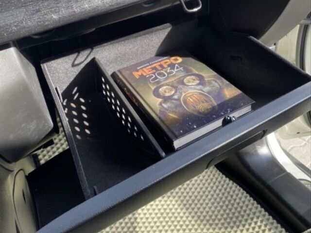 Белый Шевроле Каптива, объемом двигателя 2.2 л и пробегом 230 тыс. км за 10800 $, фото 8 на Automoto.ua