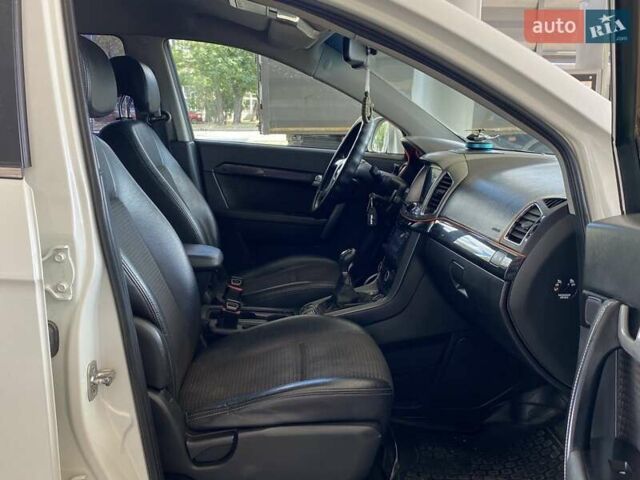 Білий Шевроле Каптіва, об'ємом двигуна 2.23 л та пробігом 173 тис. км за 9600 $, фото 25 на Automoto.ua