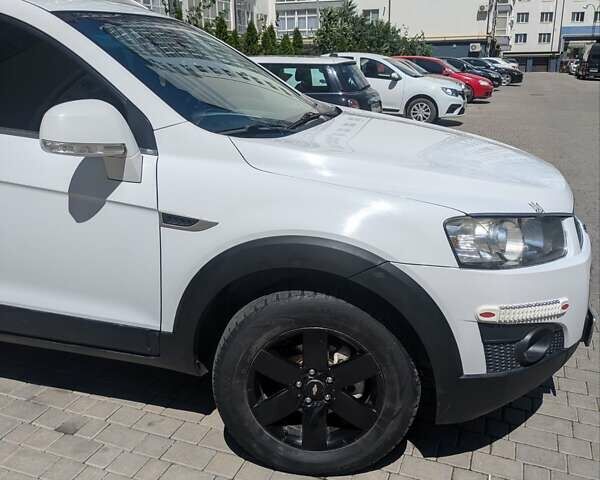 Білий Шевроле Каптіва, об'ємом двигуна 2.38 л та пробігом 170 тис. км за 9950 $, фото 17 на Automoto.ua