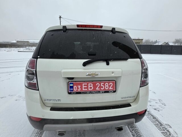 Білий Шевроле Каптіва, об'ємом двигуна 2.2 л та пробігом 189 тис. км за 11700 $, фото 1 на Automoto.ua