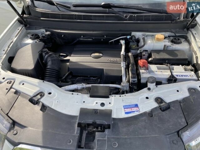 Белый Шевроле Каптива, объемом двигателя 2.2 л и пробегом 230 тыс. км за 10800 $, фото 16 на Automoto.ua