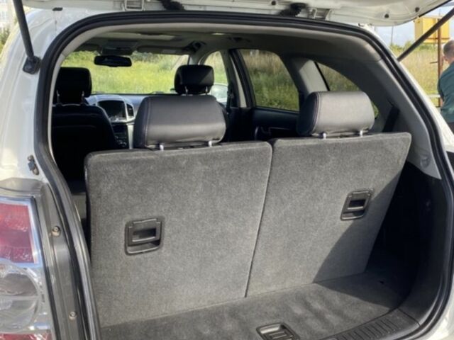 Белый Шевроле Каптива, объемом двигателя 2.2 л и пробегом 230 тыс. км за 10800 $, фото 12 на Automoto.ua