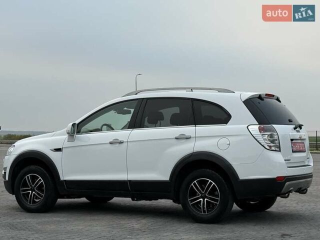 Белый Шевроле Каптива, объемом двигателя 2.2 л и пробегом 150 тыс. км за 12200 $, фото 10 на Automoto.ua