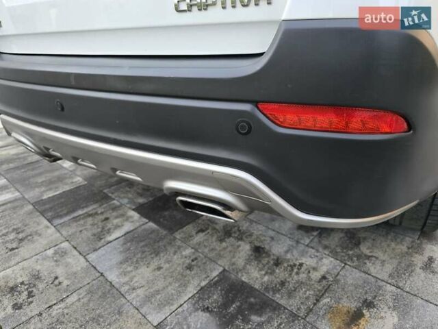 Белый Шевроле Каптива, объемом двигателя 2.2 л и пробегом 205 тыс. км за 11900 $, фото 66 на Automoto.ua