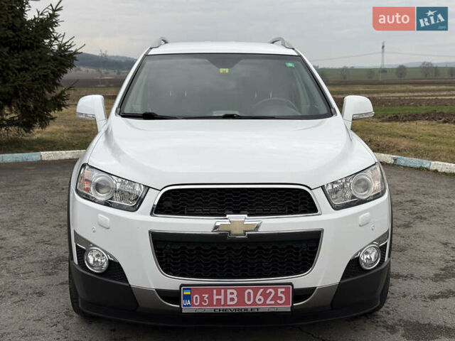 Білий Шевроле Каптіва, об'ємом двигуна 2.2 л та пробігом 220 тис. км за 12500 $, фото 7 на Automoto.ua