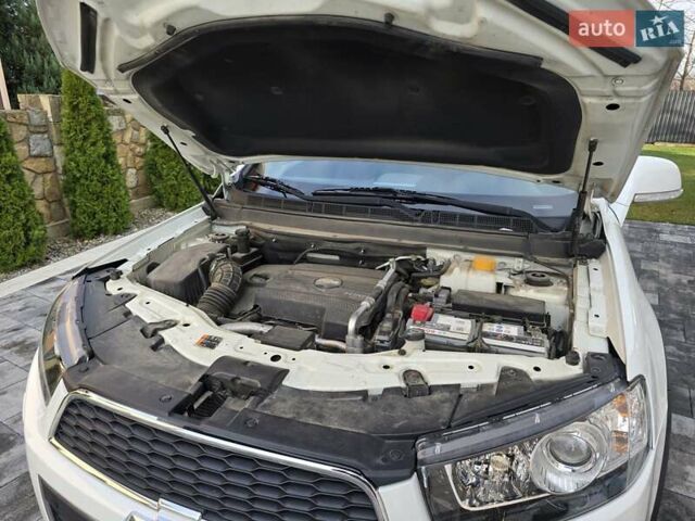Белый Шевроле Каптива, объемом двигателя 2.2 л и пробегом 205 тыс. км за 11900 $, фото 45 на Automoto.ua
