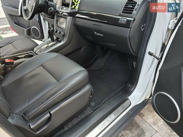 Белый Шевроле Каптива, объемом двигателя 2.2 л и пробегом 205 тыс. км за 11900 $, фото 34 на Automoto.ua