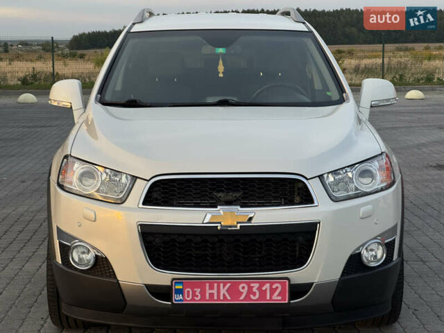 Білий Шевроле Каптіва, об'ємом двигуна 2.23 л та пробігом 211 тис. км за 12200 $, фото 2 на Automoto.ua