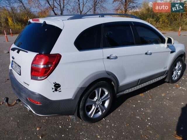 Белый Шевроле Каптива, объемом двигателя 2.23 л и пробегом 244 тыс. км за 13200 $, фото 3 на Automoto.ua