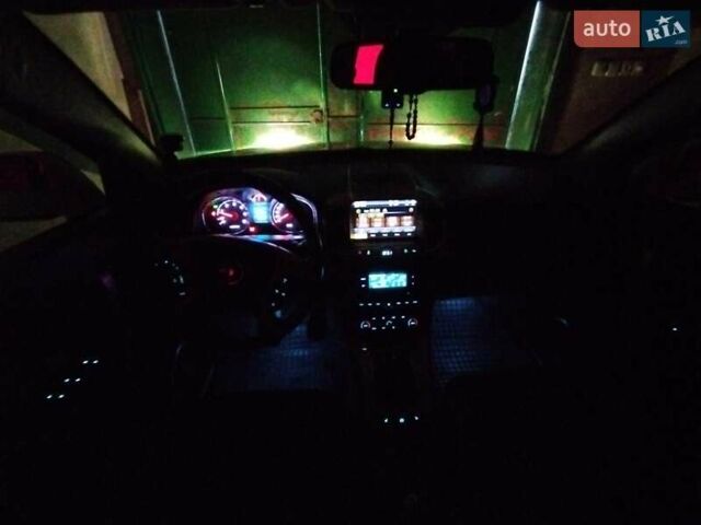 Белый Шевроле Каптива, объемом двигателя 2.23 л и пробегом 244 тыс. км за 13200 $, фото 33 на Automoto.ua