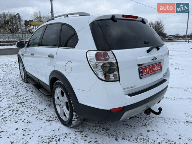 Белый Шевроле Каптива, объемом двигателя 2.2 л и пробегом 142 тыс. км за 12300 $, фото 17 на Automoto.ua