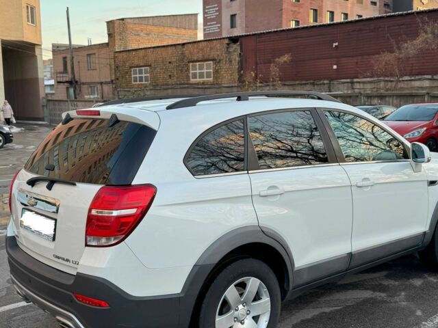 Белый Шевроле Каптива, объемом двигателя 2.4 л и пробегом 172 тыс. км за 11500 $, фото 7 на Automoto.ua