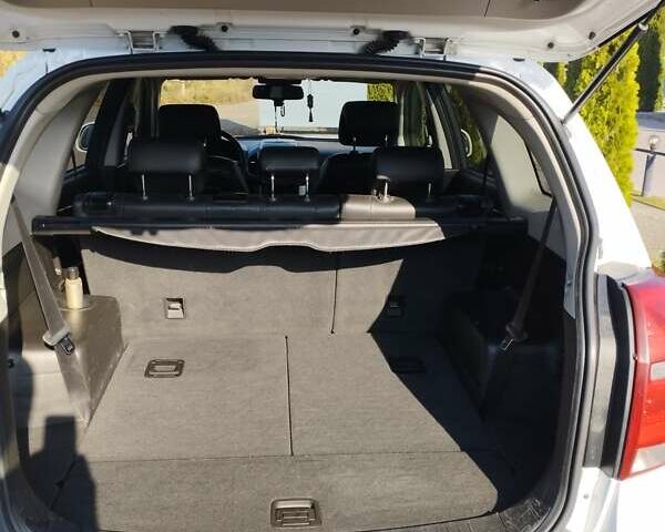 Белый Шевроле Каптива, объемом двигателя 2.23 л и пробегом 244 тыс. км за 13200 $, фото 27 на Automoto.ua