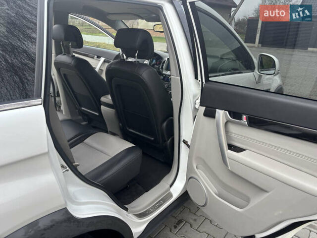 Белый Шевроле Каптива, объемом двигателя 2.2 л и пробегом 167 тыс. км за 12600 $, фото 20 на Automoto.ua