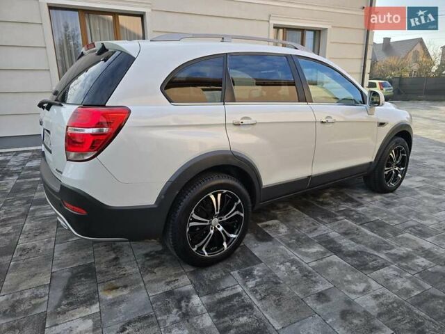 Белый Шевроле Каптива, объемом двигателя 2.2 л и пробегом 205 тыс. км за 11900 $, фото 9 на Automoto.ua