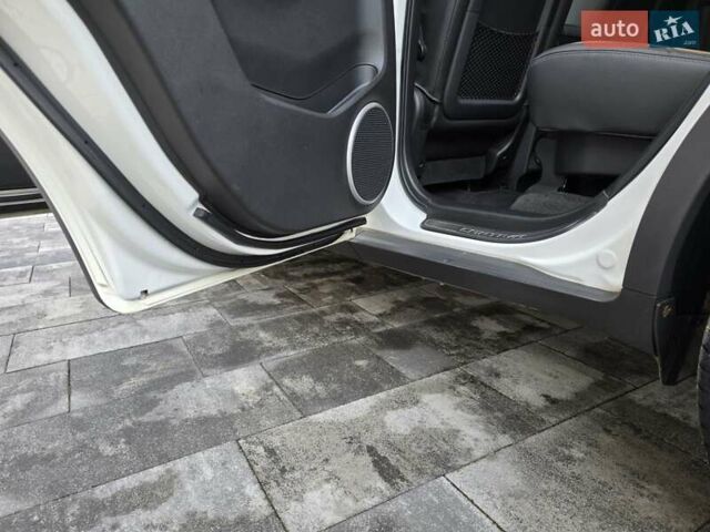 Белый Шевроле Каптива, объемом двигателя 2.2 л и пробегом 205 тыс. км за 11900 $, фото 29 на Automoto.ua