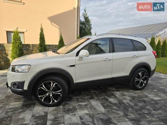 Белый Шевроле Каптива, объемом двигателя 2.2 л и пробегом 205 тыс. км за 11900 $, фото 75 на Automoto.ua