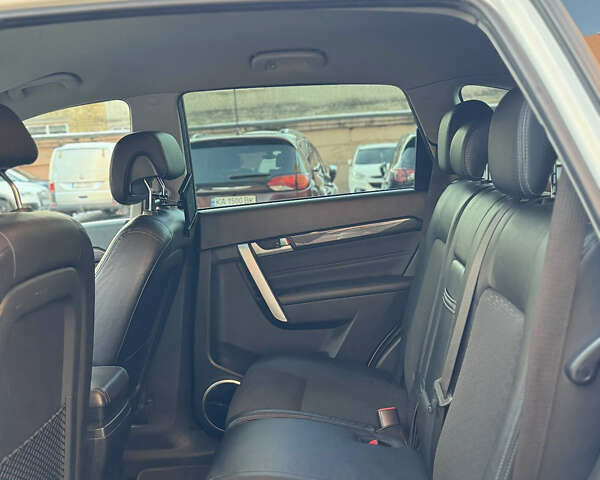 Шевроле Каптива 2013 в Киеве на Automoto.ua Белый Шевроле Каптива, объемом двигателя 2.38 л и пробегом 172 тыс. км за 11500 $, фото 4 на Automoto.ua