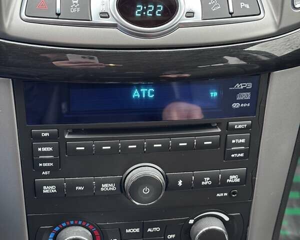 Белый Шевроле Каптива, объемом двигателя 2.2 л и пробегом 87 тыс. км за 12800 $, фото 35 на Automoto.ua