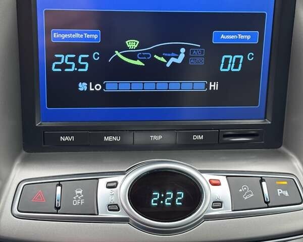 Белый Шевроле Каптива, объемом двигателя 2.2 л и пробегом 87 тыс. км за 12800 $, фото 36 на Automoto.ua