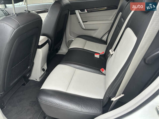 Белый Шевроле Каптива, объемом двигателя 2.2 л и пробегом 167 тыс. км за 12600 $, фото 14 на Automoto.ua